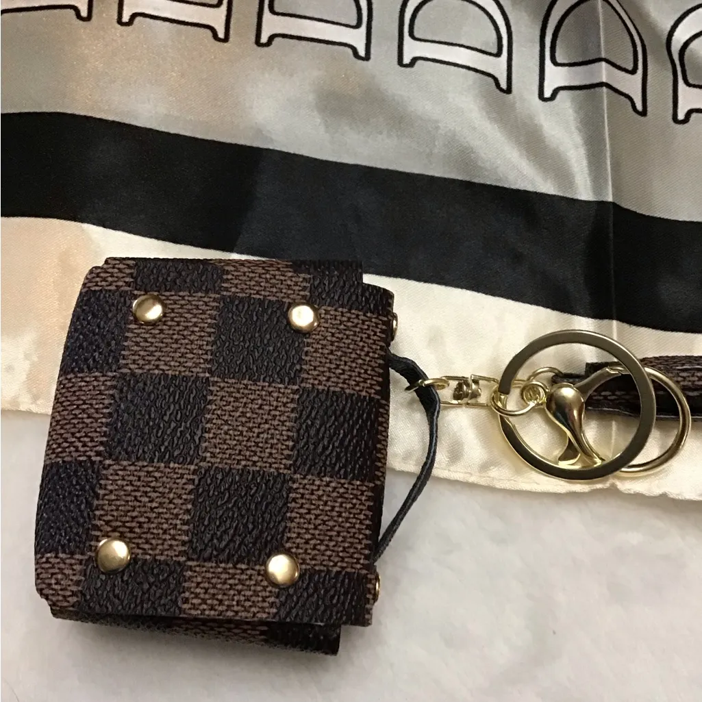 1 PC CREATIVE LEATHER FLOWER KEY CHAIN Black - Image 4