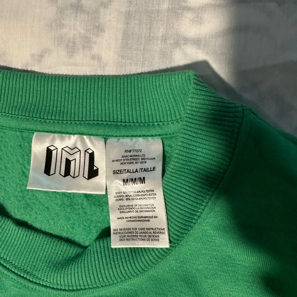 Green Meowy Christmas Cat Sweatshirt Size M - Image 3