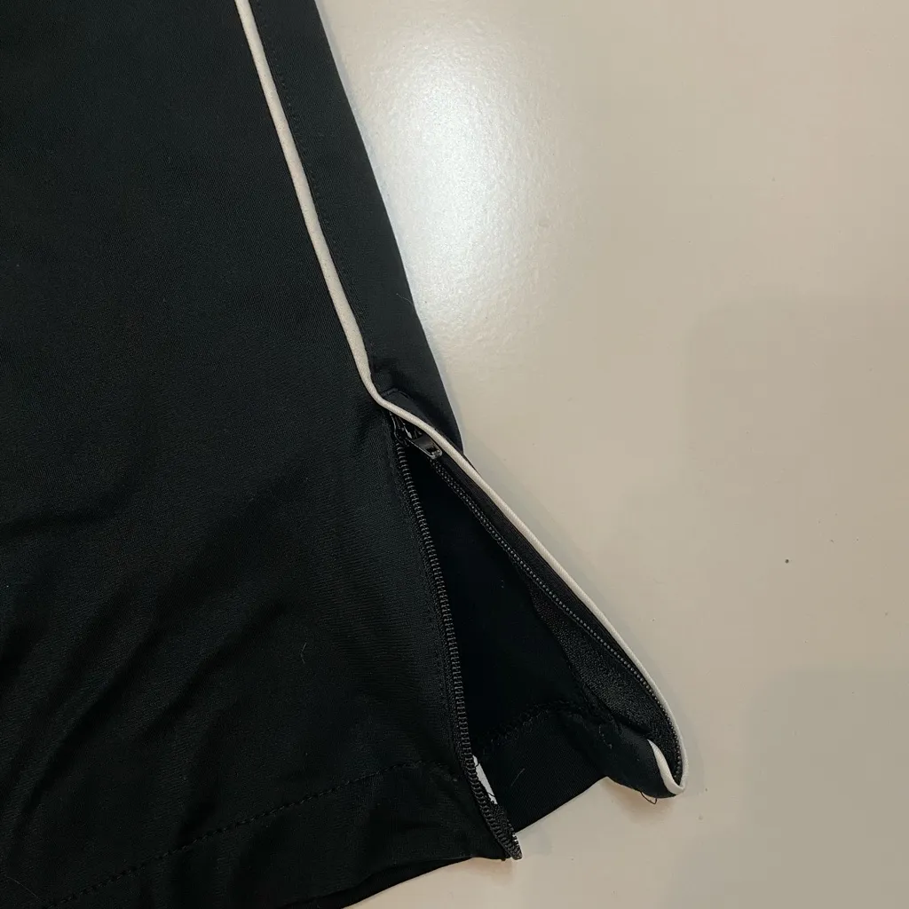 Nike Black Capri Track Pants - Image 5