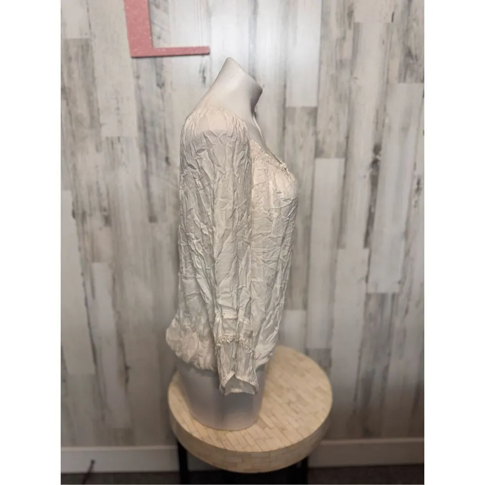 White Arizona blouse size large - Image 6