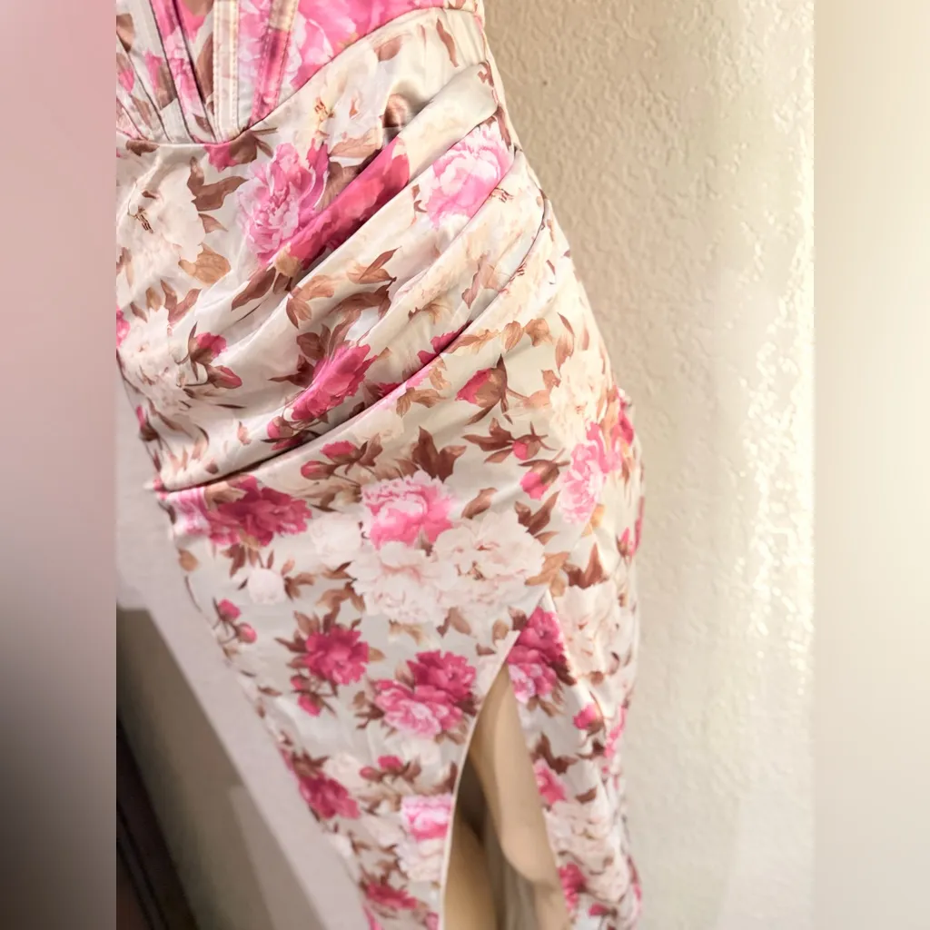 Windsor Mildred Off-The-Shoulder Floral Satin Formal Dress size Small - Image 10