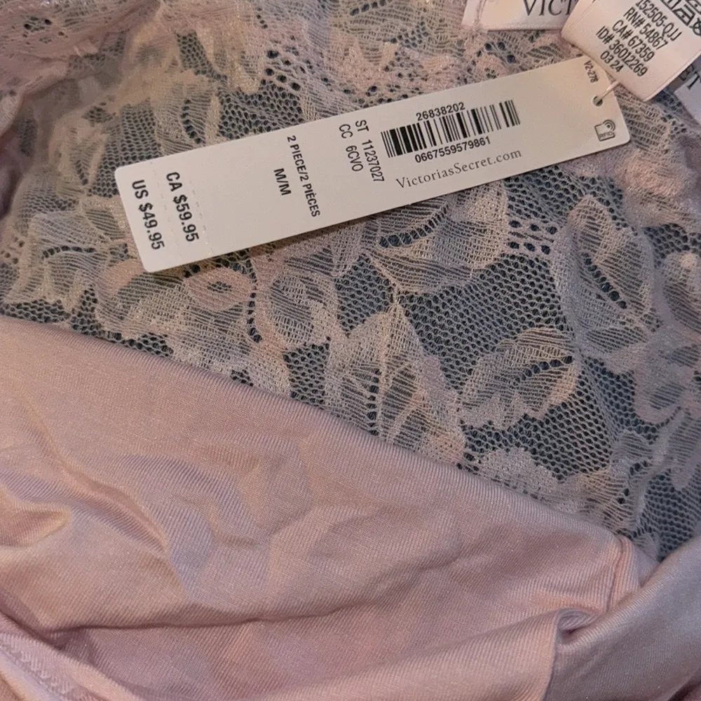 New 
VICTORIA'S SECRET
Modal‎ & Lace Cropped Cami Set - Image 4