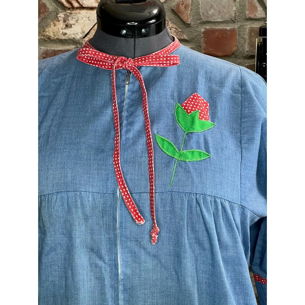 house dress duster Applique flower zip front blue red green rose cottagecore Size L - Image 3