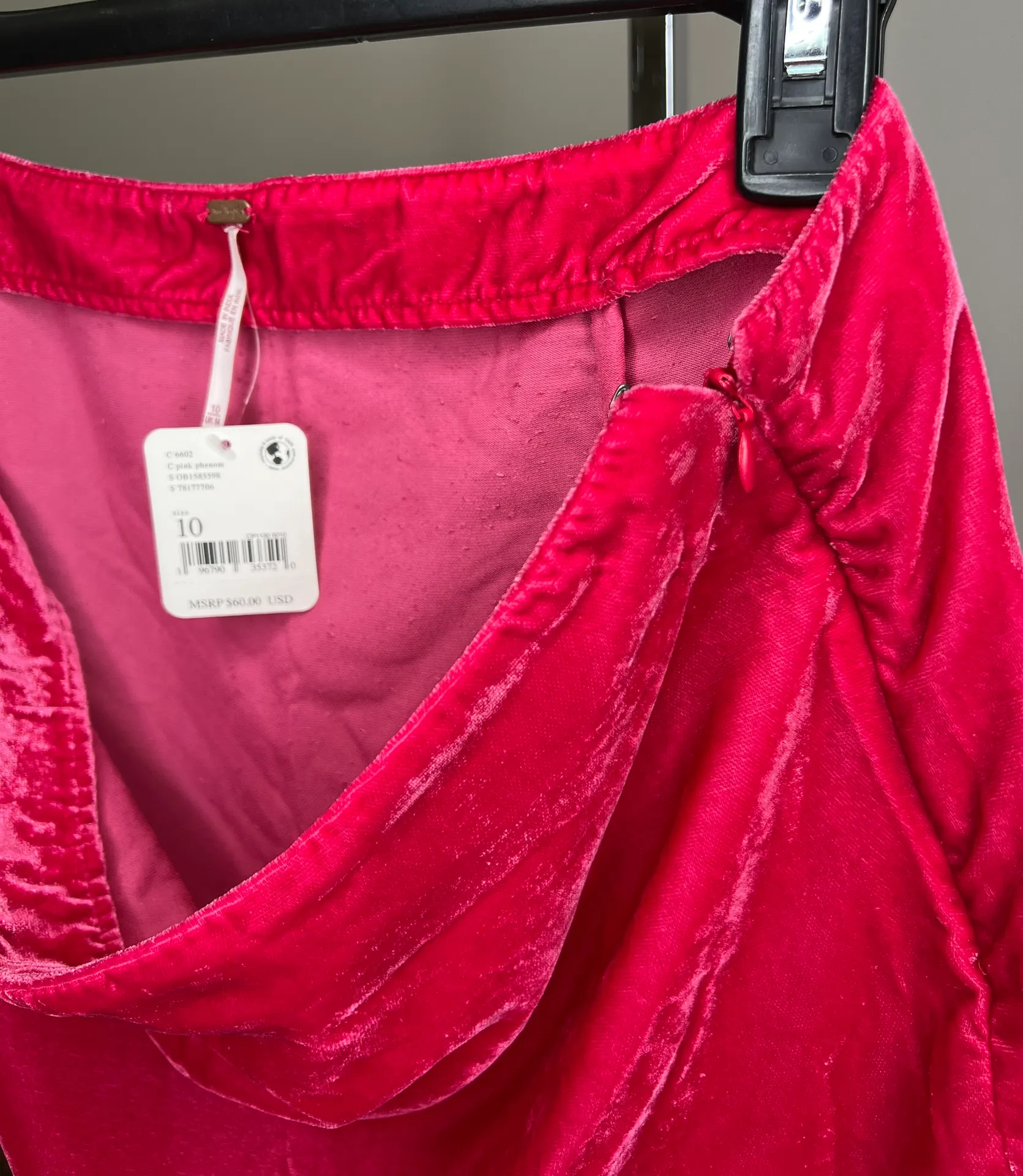 Velvet Pink Mini Skirt - Image 2