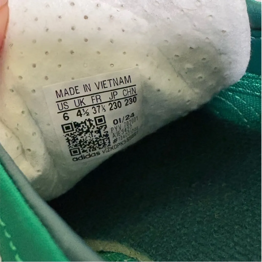 Adidas Women's SL 72 Sneakers Size 6 Green & Pink Like New - Image 2