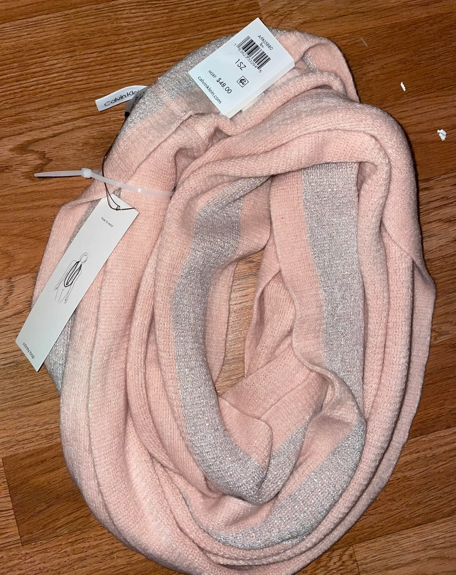 Calvin Klein Hat Scarf Set - Image 4