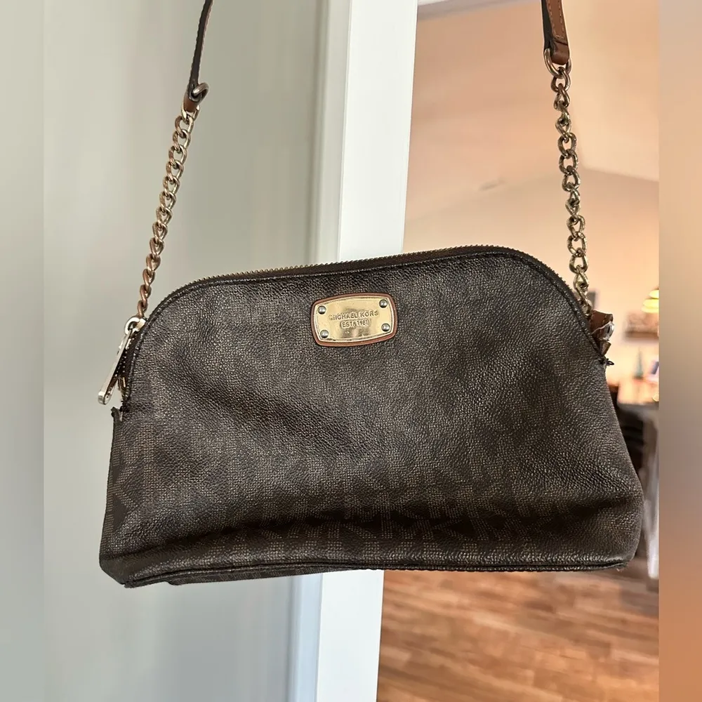 Michael Kors Crossbody - Image 2