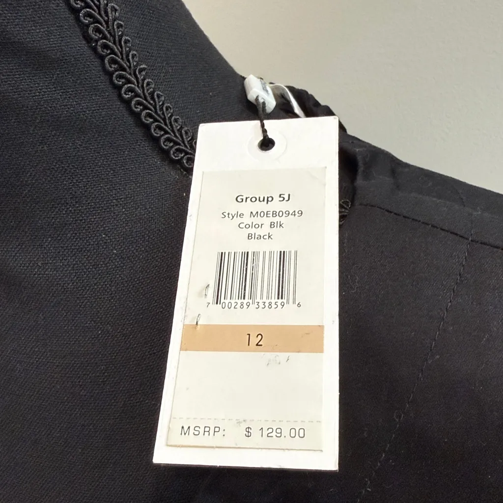 Calvin Klein NWT Black Dress with Belt Detail Size 12 - Image 4