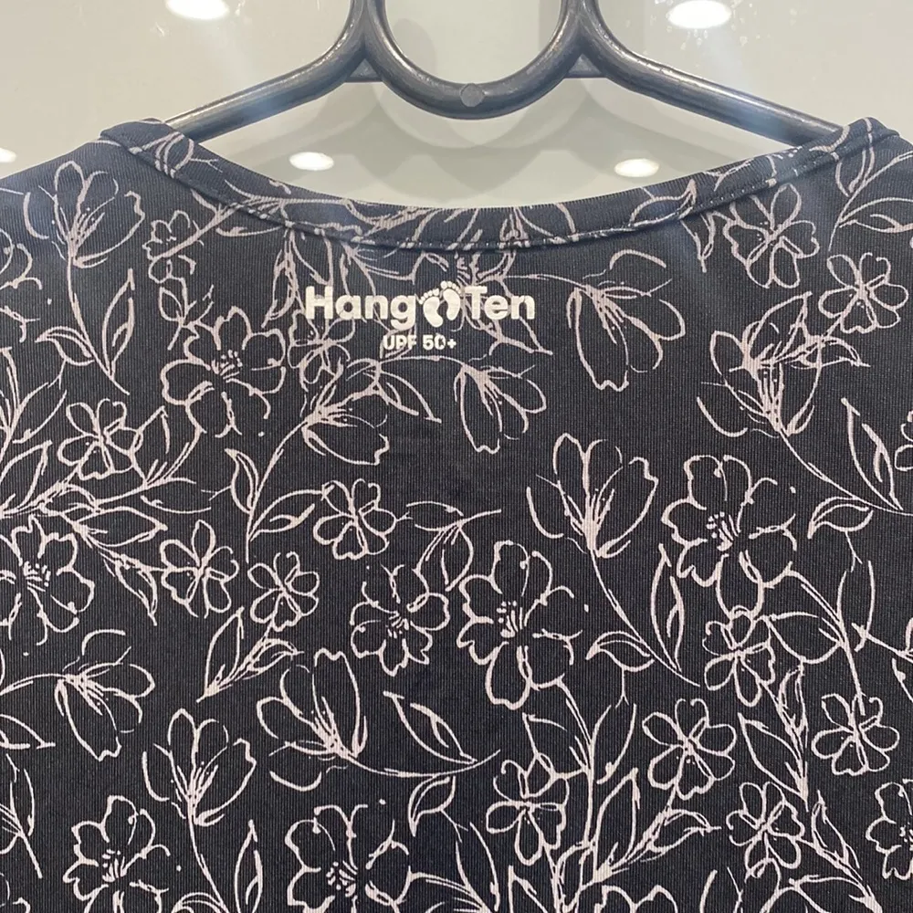 Hang Ten Women's Black and White  Floral Print Long Sleeve Fishing Shirt Sz M - Image 4