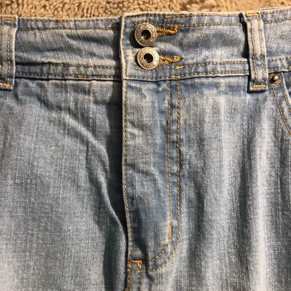 Gloria Vanderbilt 🔹4 for $30  Denim Skort, size 8 - Image 2