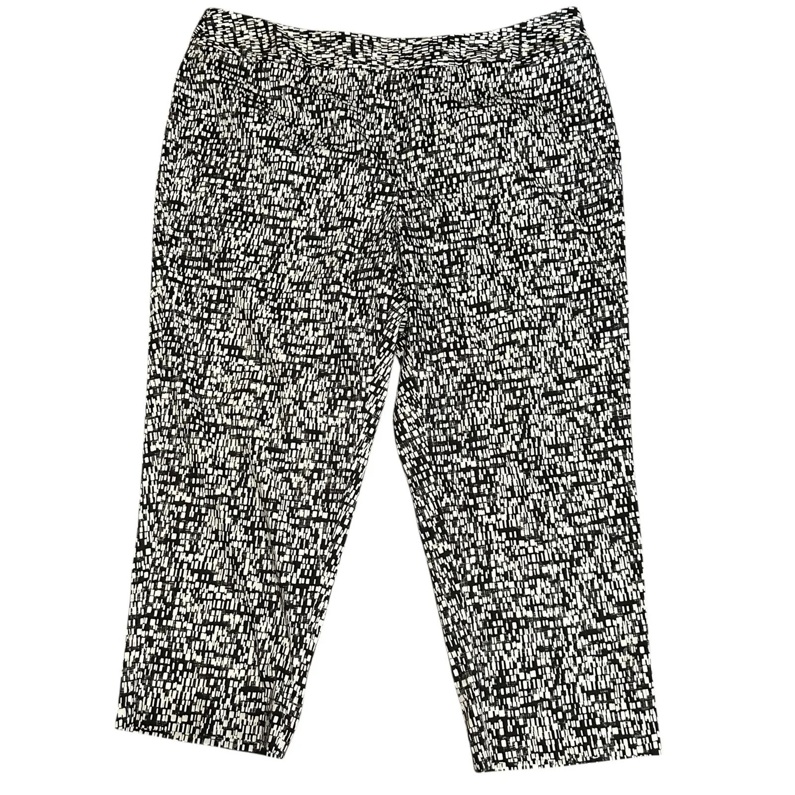 Ruby Rd. Crop Pants Sz 22W Women’s Black White Geometric Design Office Pockets - Image 5