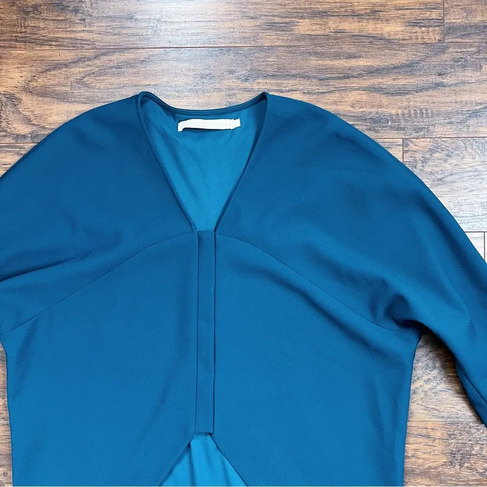 Marie Oliver • teal high low popover blouse notch hem dolman sleeve structured - Image 2
