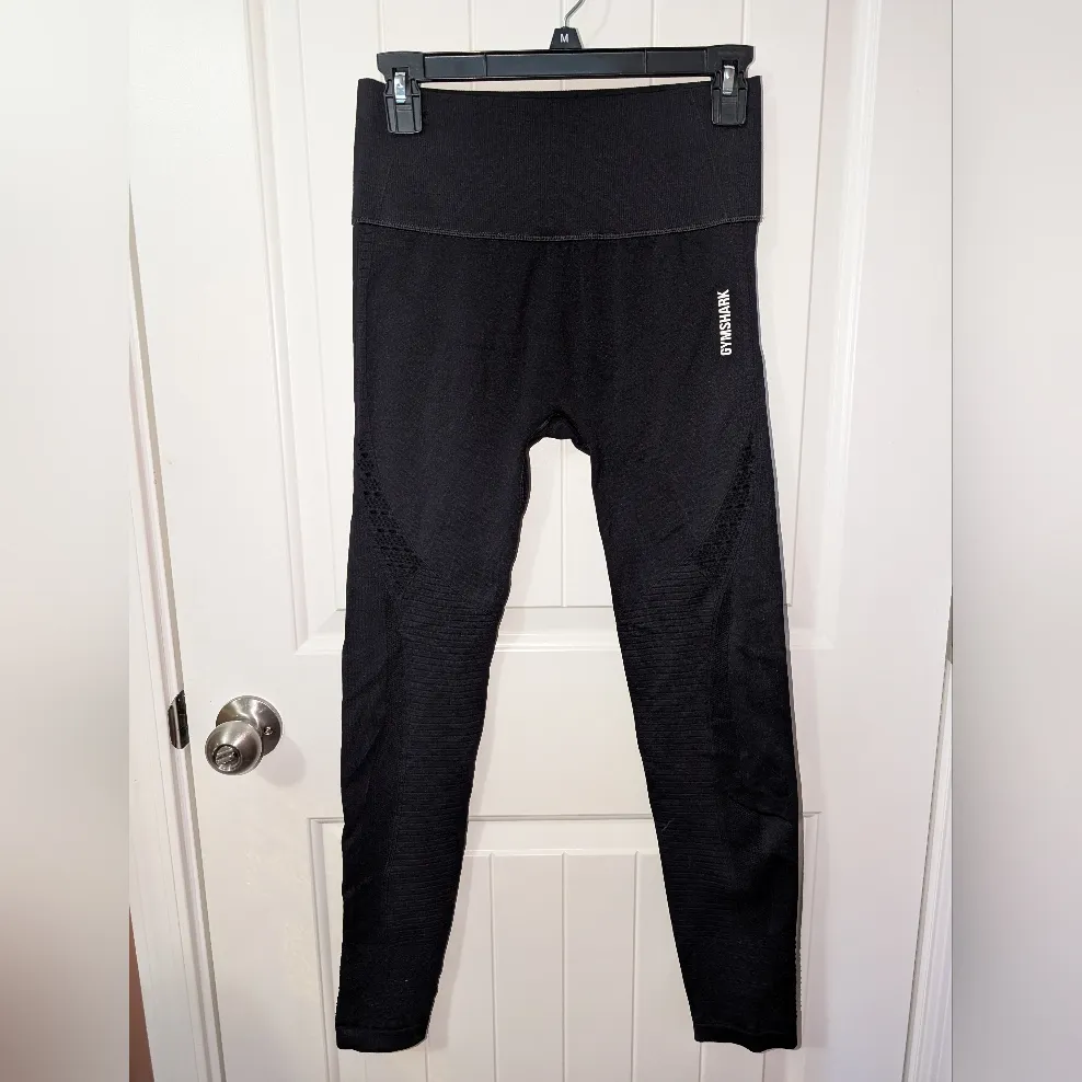 NWOT Gymshark Highrise Eyelet Leggings Lot Of 3 Large Black - Image 2