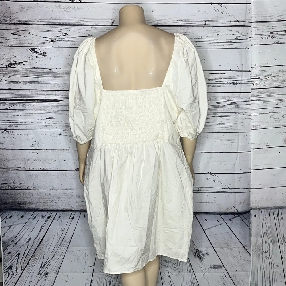 Fashion to Figure NWT Size 4 Ivory Cut-Out Puff Sleeve Embroidery Dress - Image 5