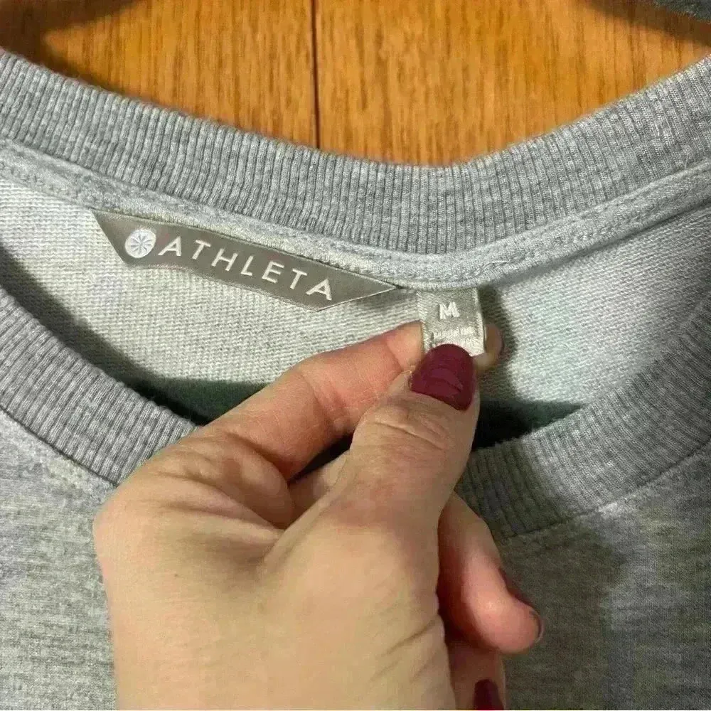 Athleta Drishti Ruched Gray Sweatshirt - Image 7