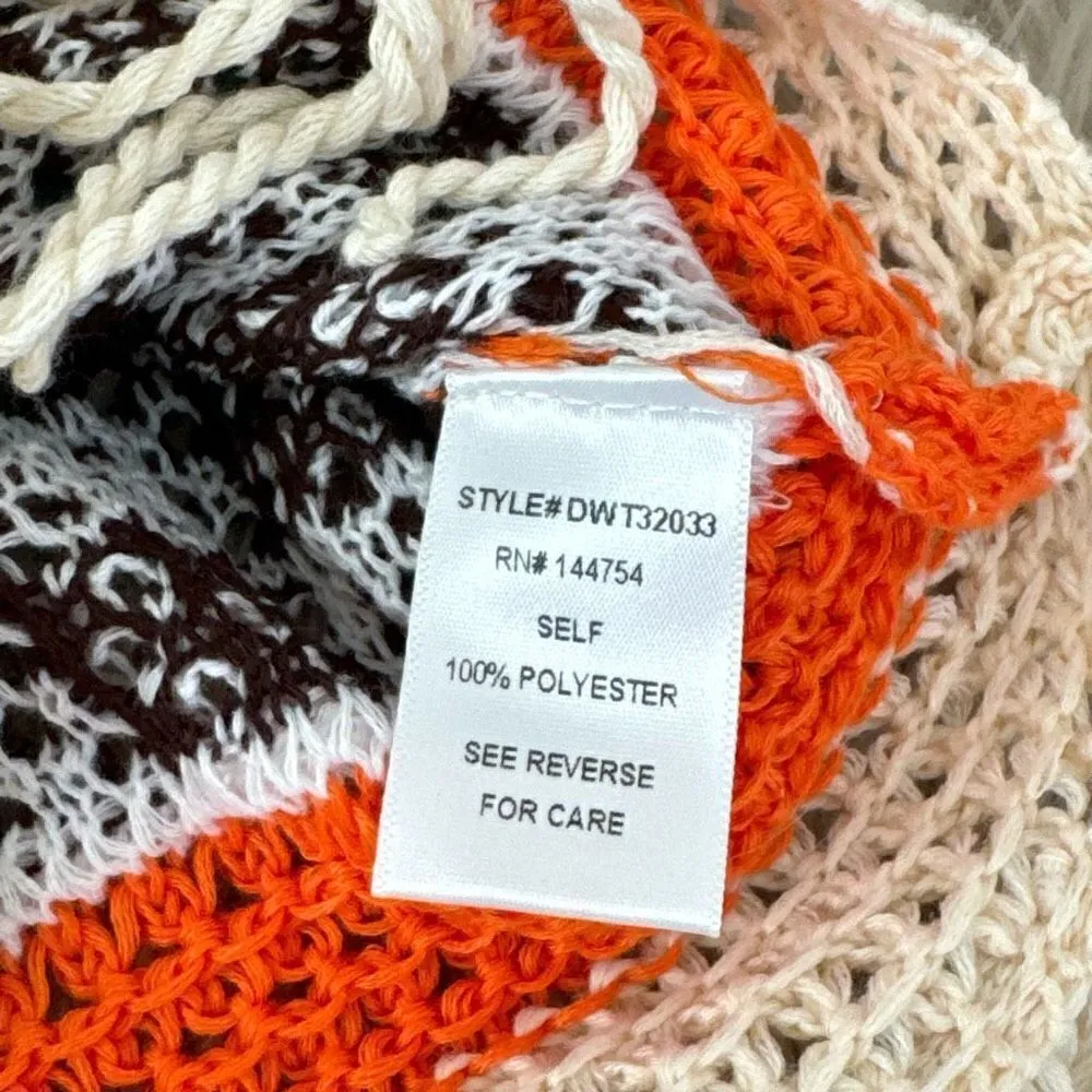 NWT Davi & Dani crocheted crop top size medium - Image 5