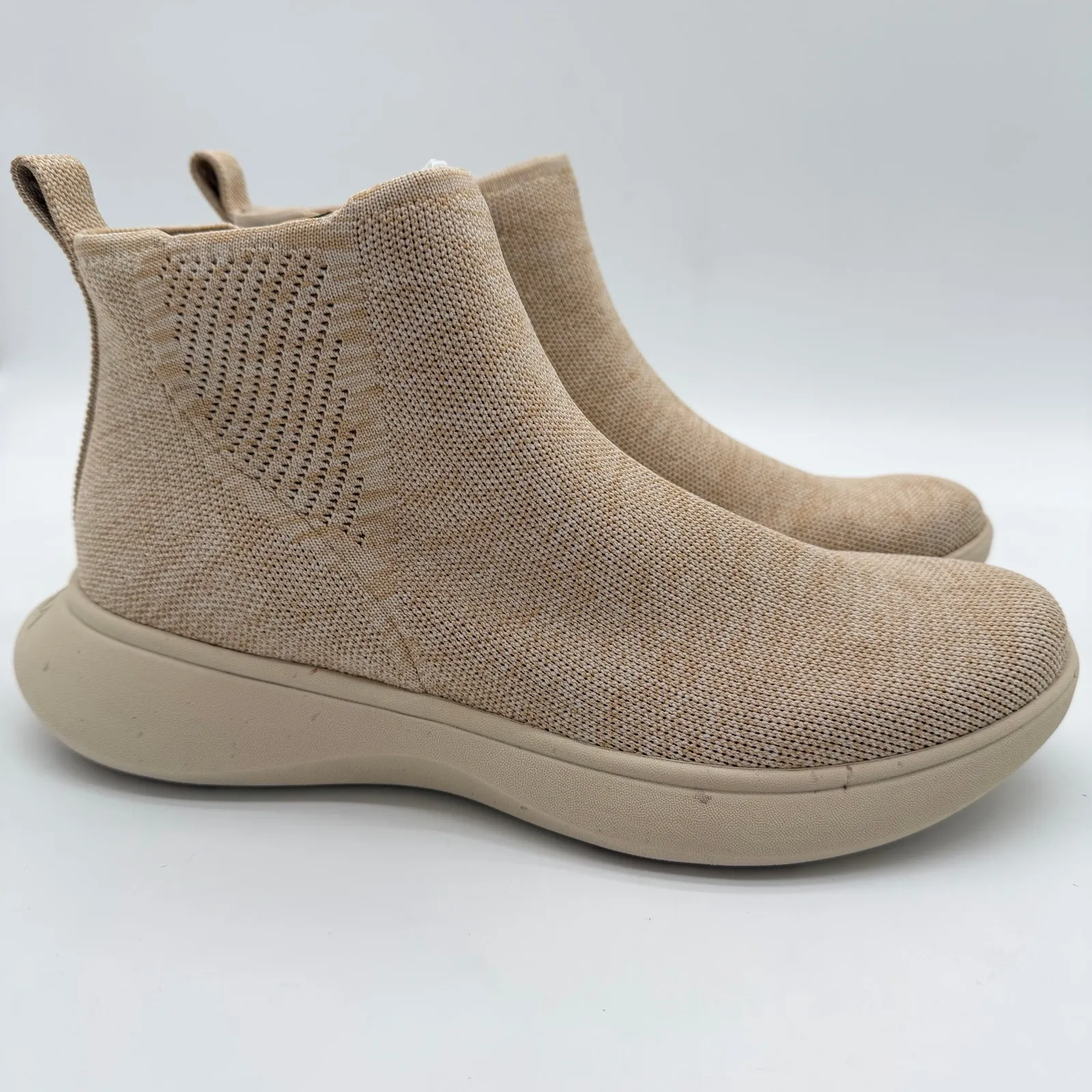 Vivaia Delilah Urban Lightweight Slip On Comfort Water RPT Sneaker Boot Sand 9.5 - Image 2
