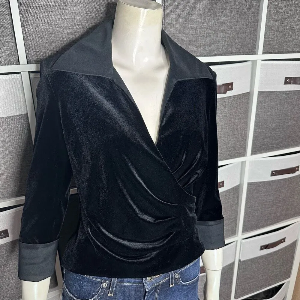 Tadashi Shoji Women's Velvet Jewel Cuff Wrap Top Full Zip Back - Image 8