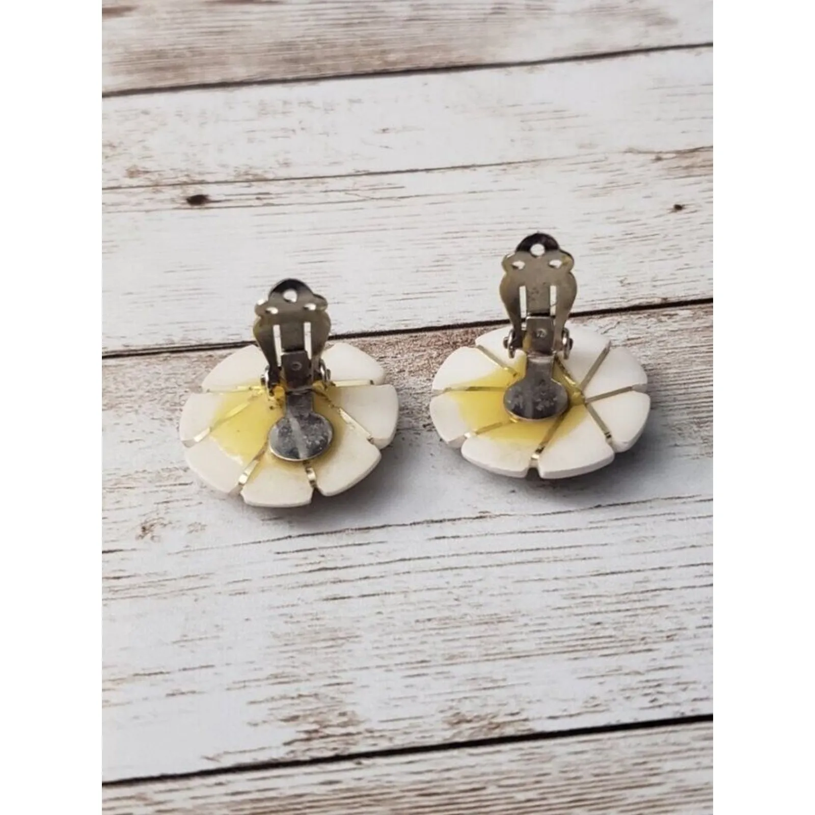 Vintage Clip On Earrings - Image 4