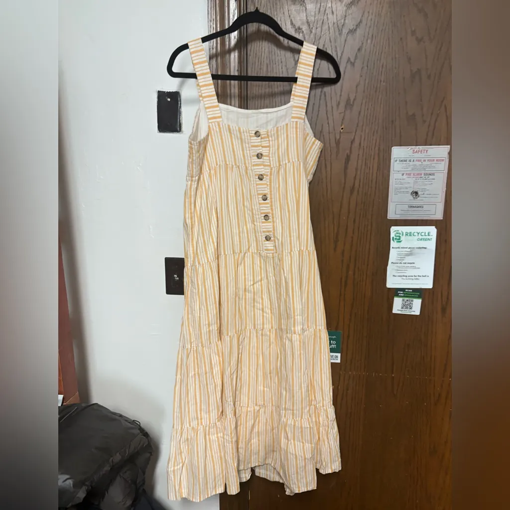 Madewell Striped Button-Back Tiered Midi bohemian summer Dress Yellow size 6 - Image 4