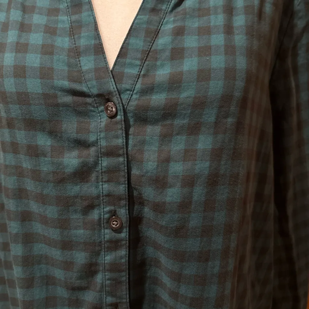 Calvin Klein Jeans button-up long-sleeve plaid shirt women’s L - Image 3