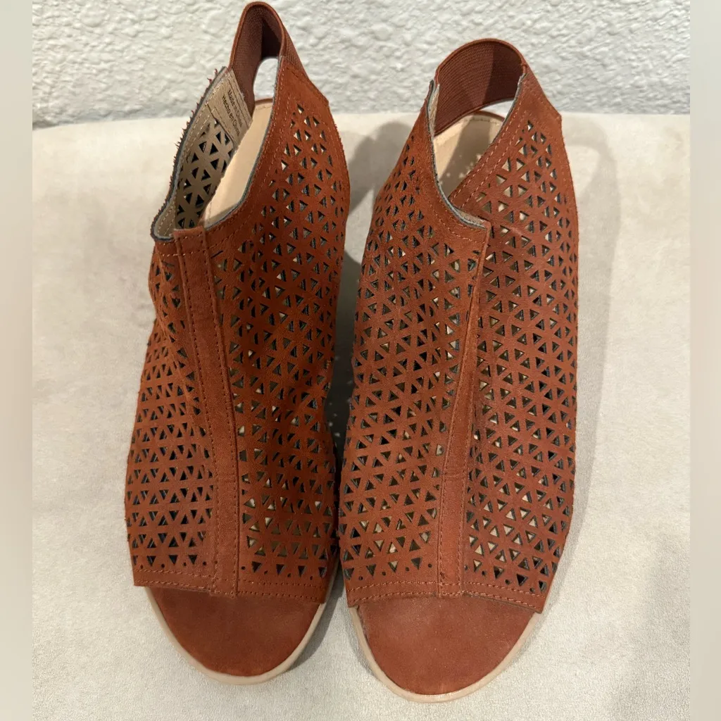 American Eagle Women's Brown Peep - Image 4