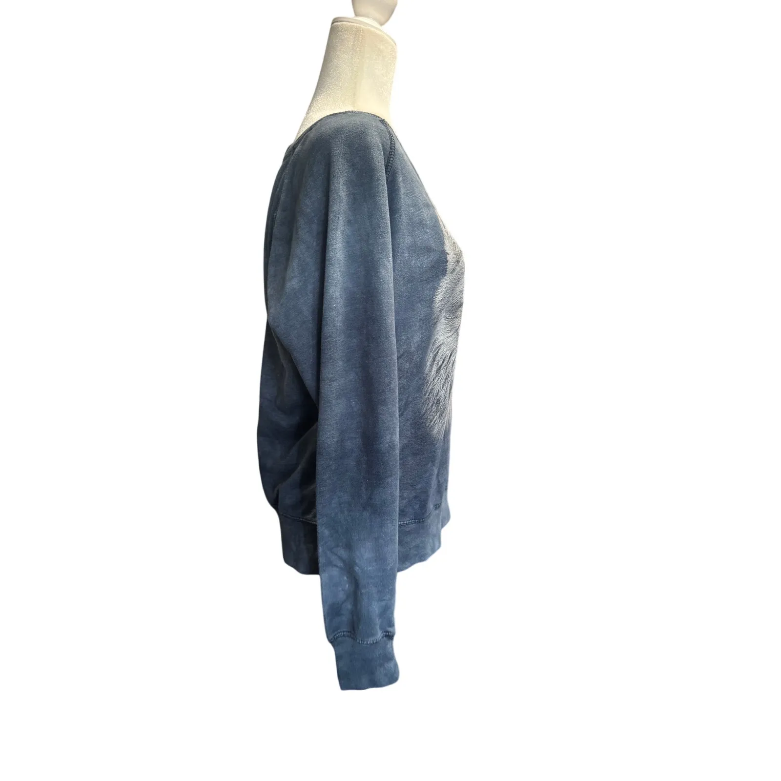 The Mountain Wolf Graphic Sweatshirt – Blue Gray – Size L - Image 3