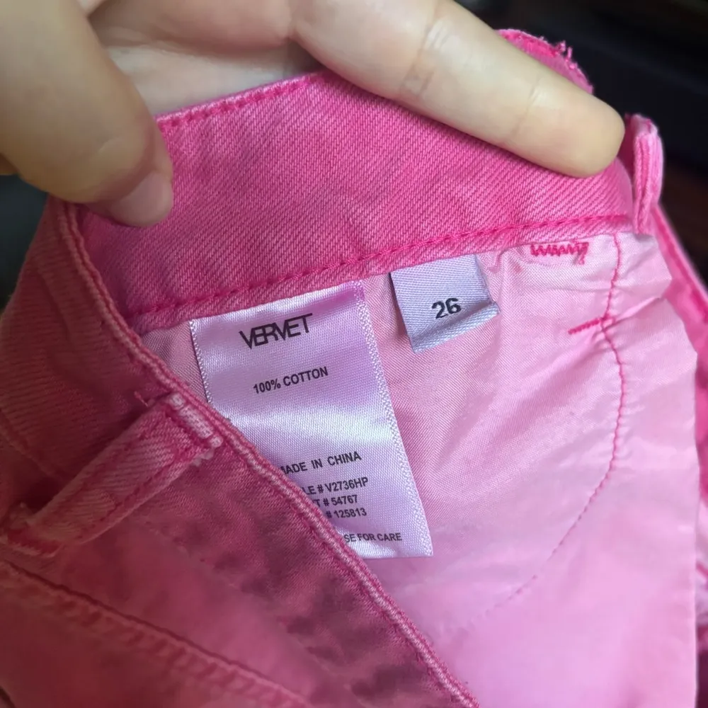 Vervet 90s Vintage Super High Rise Cropped Distressed Flare Jeans Hot Pink - Image 8