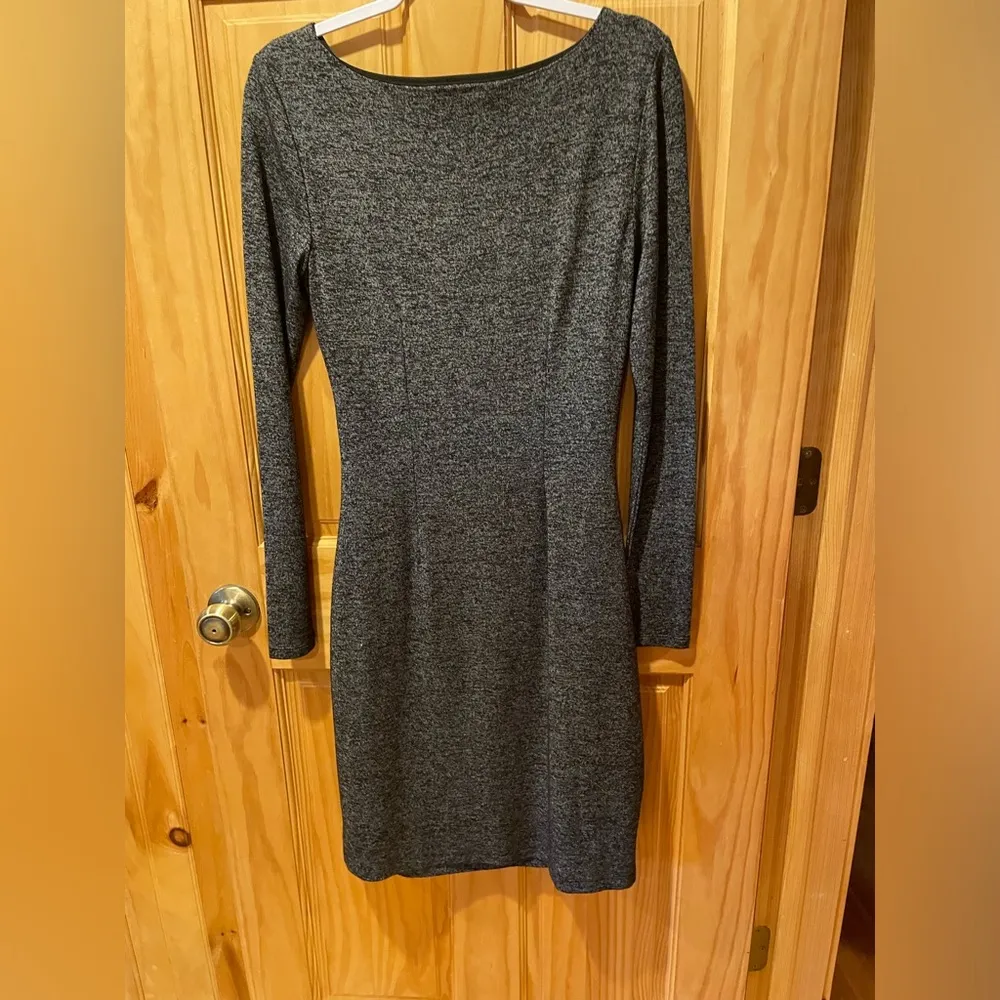 Ann Taylor Loft gray dress cinched waist left side long sleeve knee length - Image 2