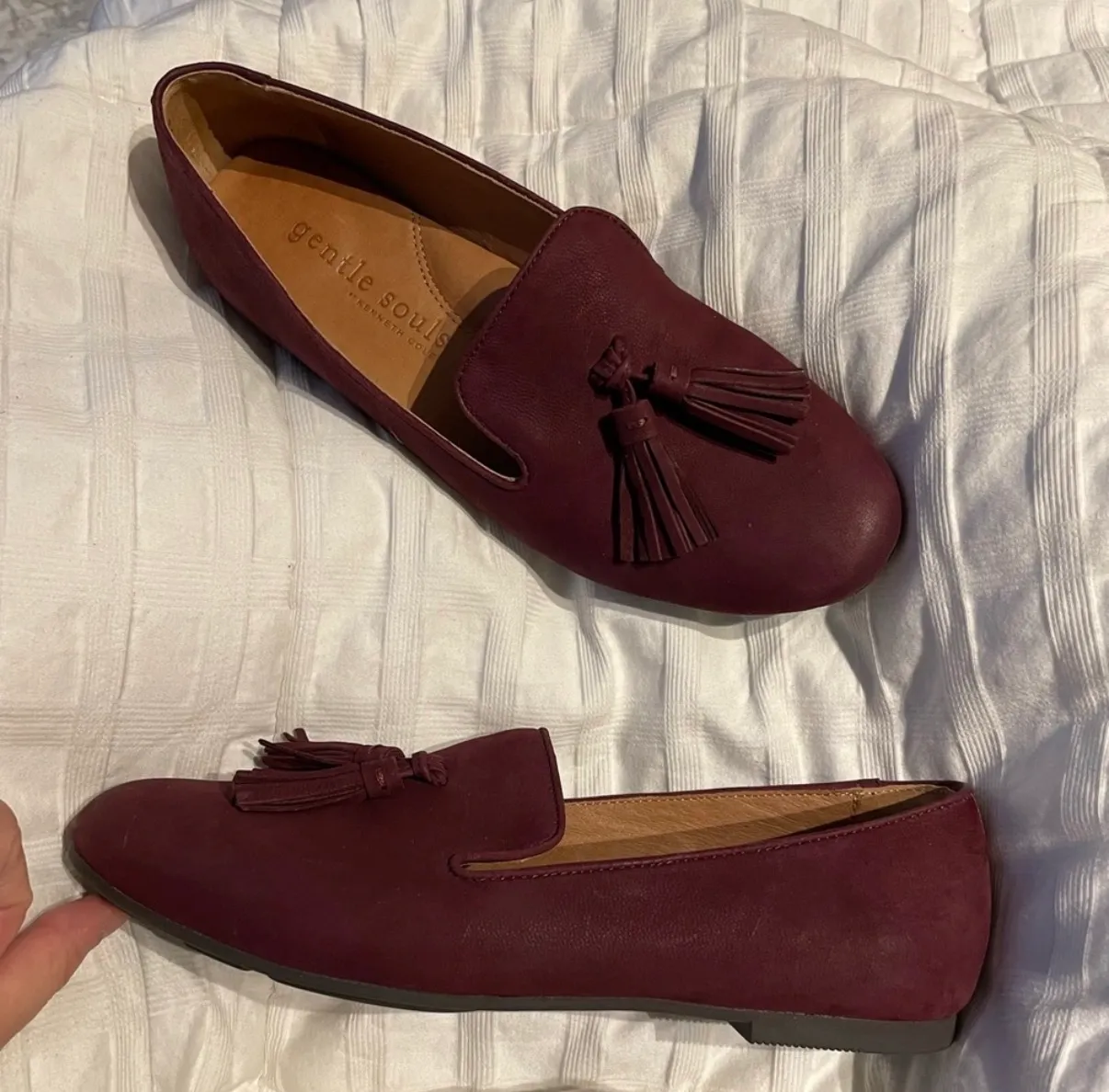 NWOT Eugene Tassel Leather Suede Vibrant wine daily Kenneth Cole flats preppy - Image 2