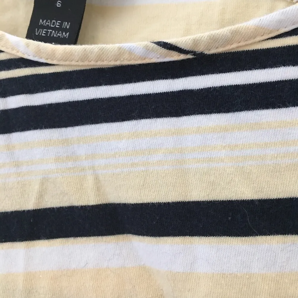 Erika FINAL MARKDOWN Ladies  tee small - Image 4