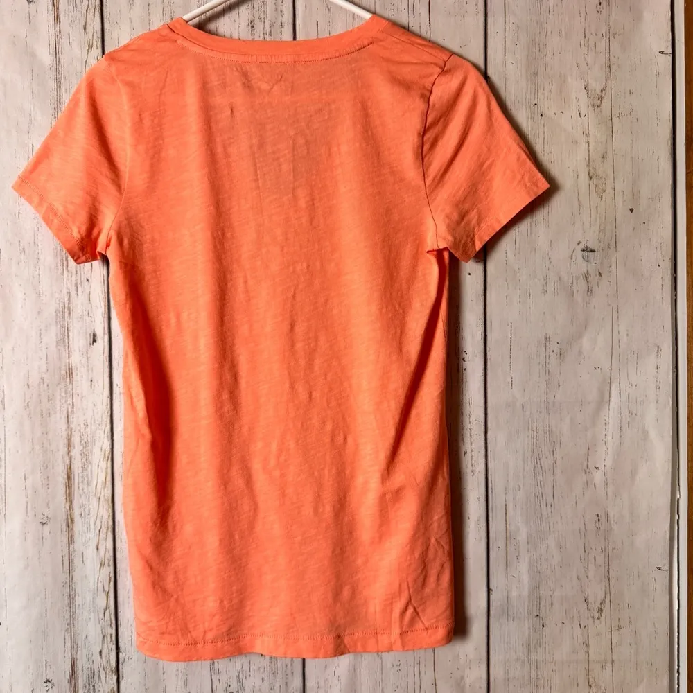 J. Crew Women's Lightweight V-Neck  Short Sleeve  Slub Cotton Tee  Sz S NWT - Image 3