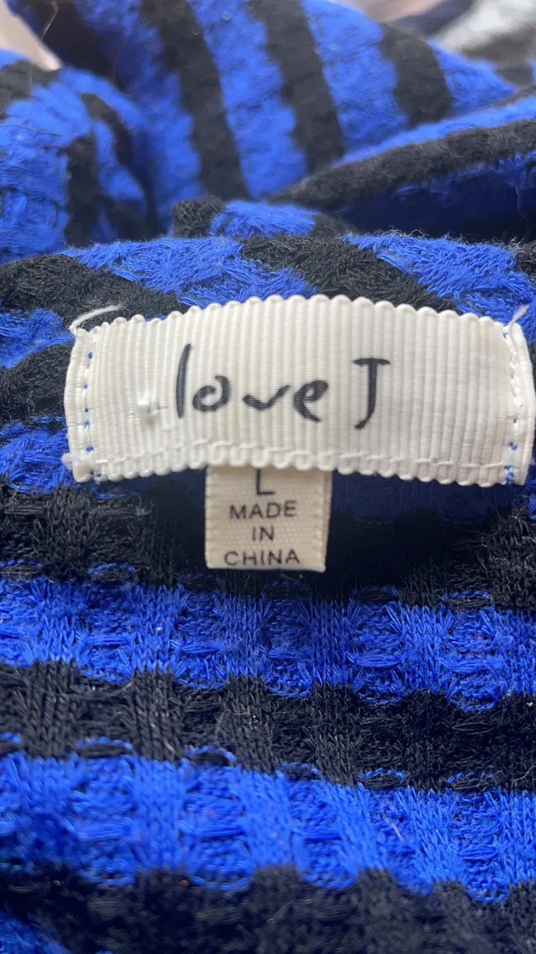 Love j Striped Ruched Sleeve Cropped Top - Image 5