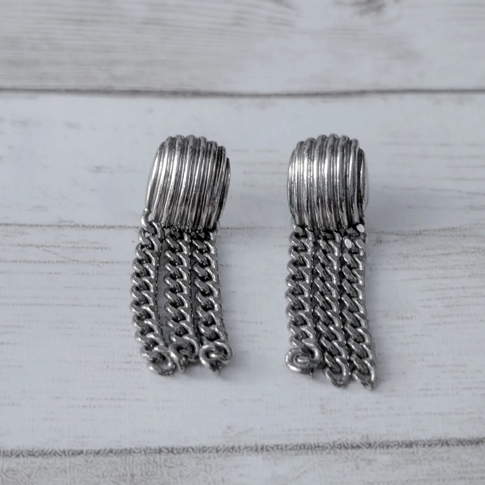 Vintage Avon Stud Earrings - Image 2