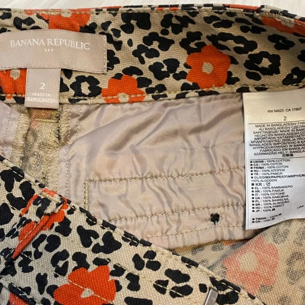 Banana Republic Denim Shorts Floral Leopard Print Size 2 Y2K - Image 6