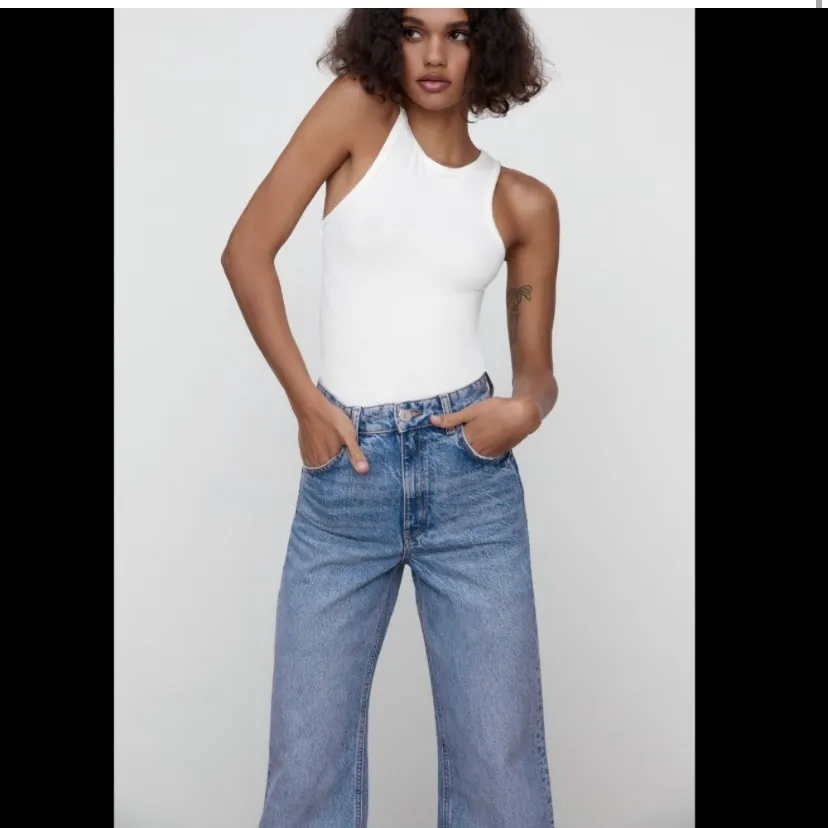 NWT  Wide Leg Jeans - Image 5