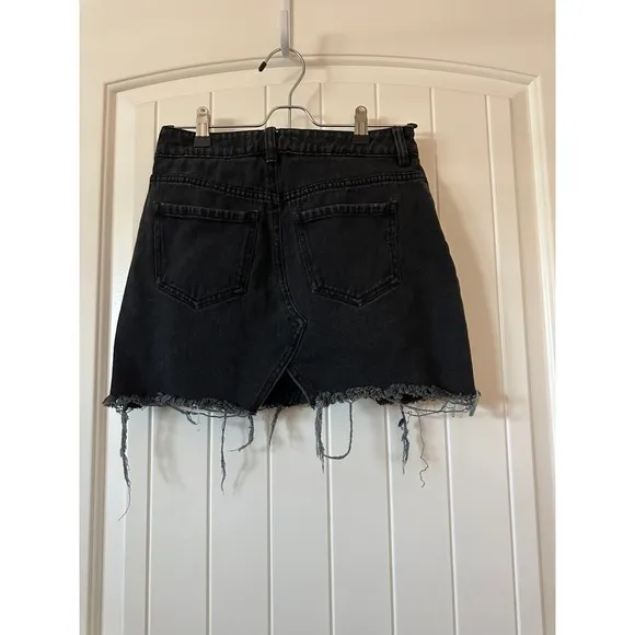 PacSun Distressed Black Mini‎ Jean Skirt Size 24 - Image 3