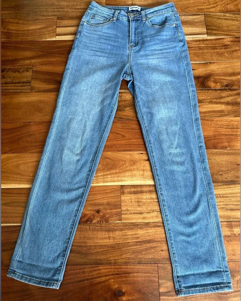 ABOUND Mom Jeans - Image 10