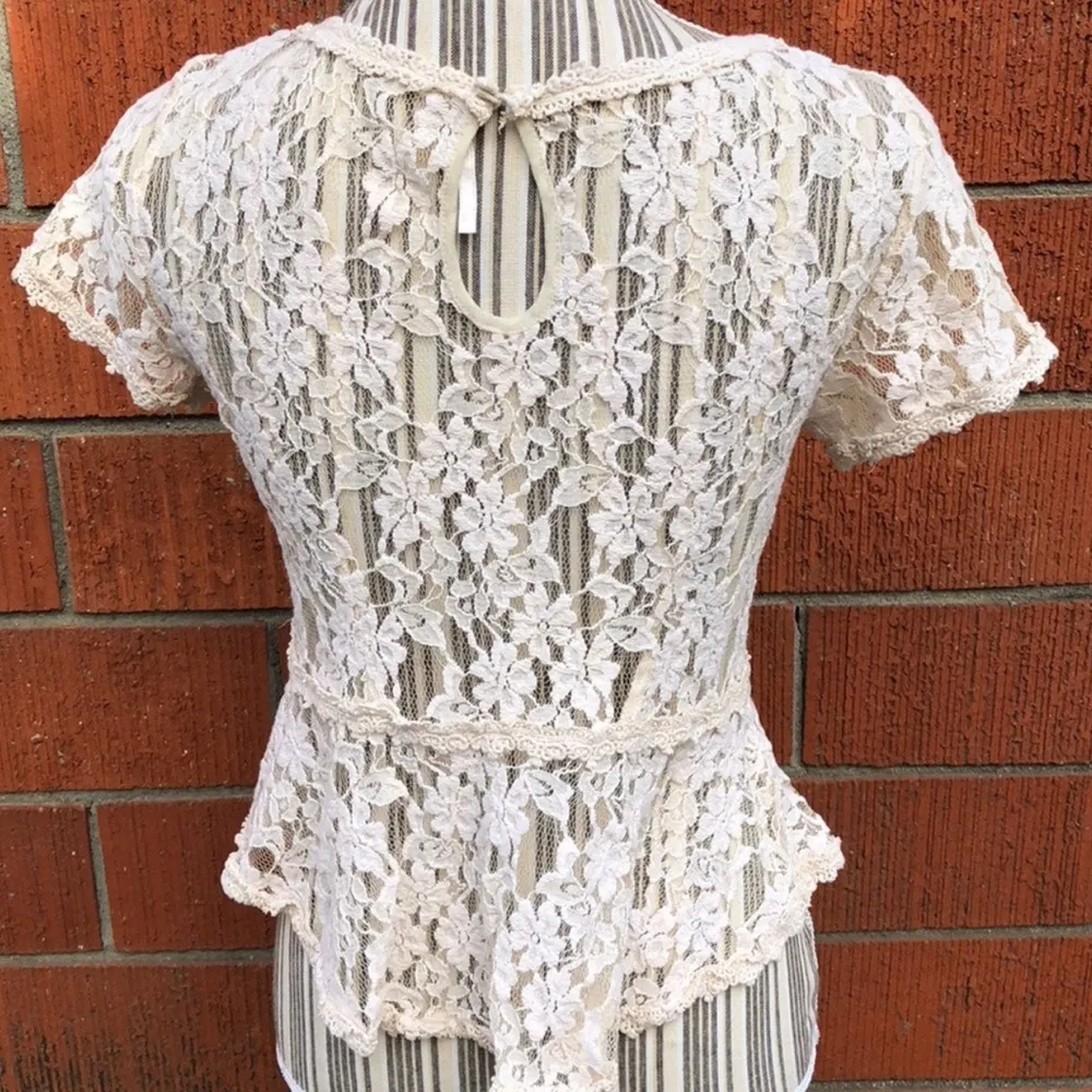 Free People Womens XS Victorian cream lace embroidered short sleeve peplum top - Image 3