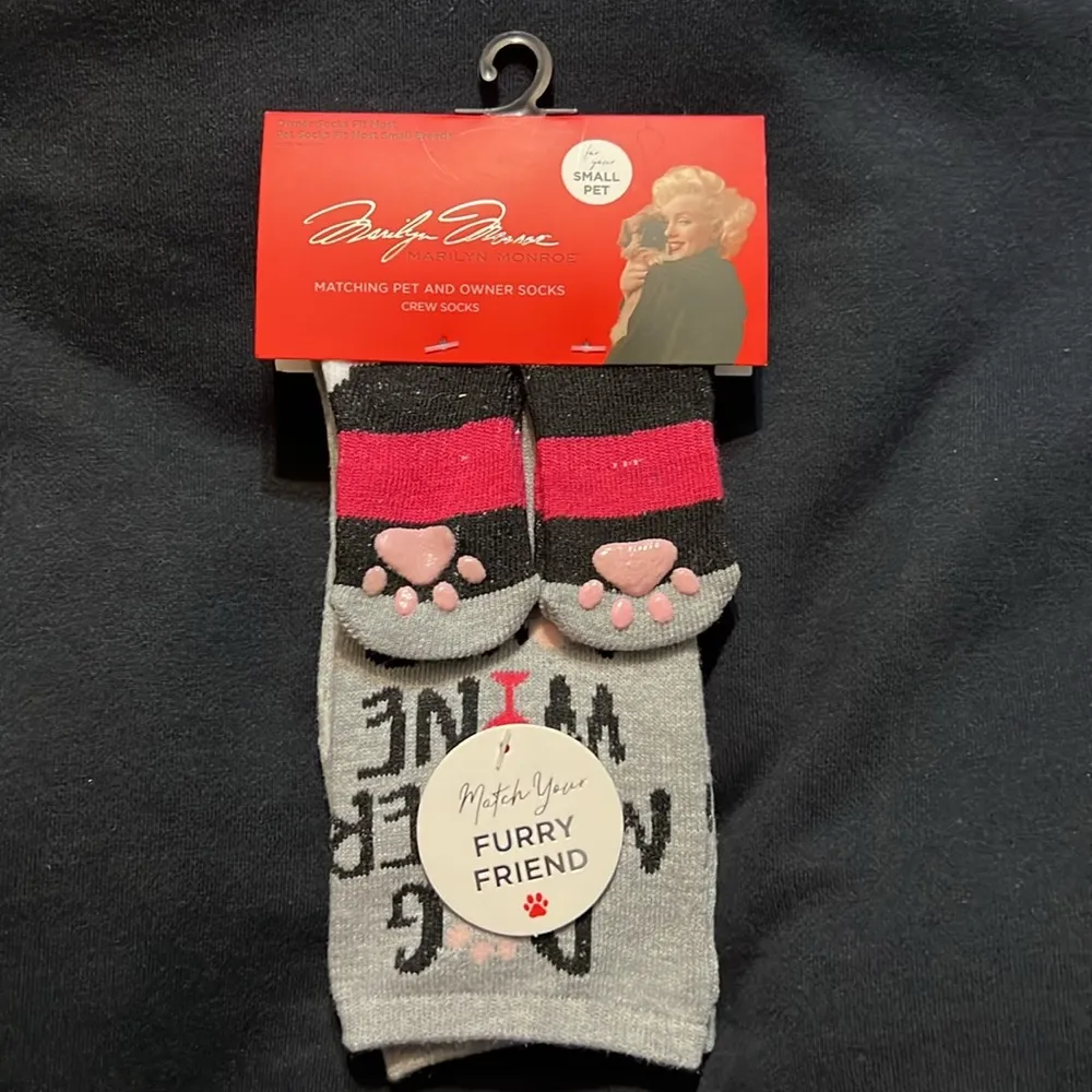 Marilyn Monroe Matching Owner & Pet Socks.. NWT - Image 3