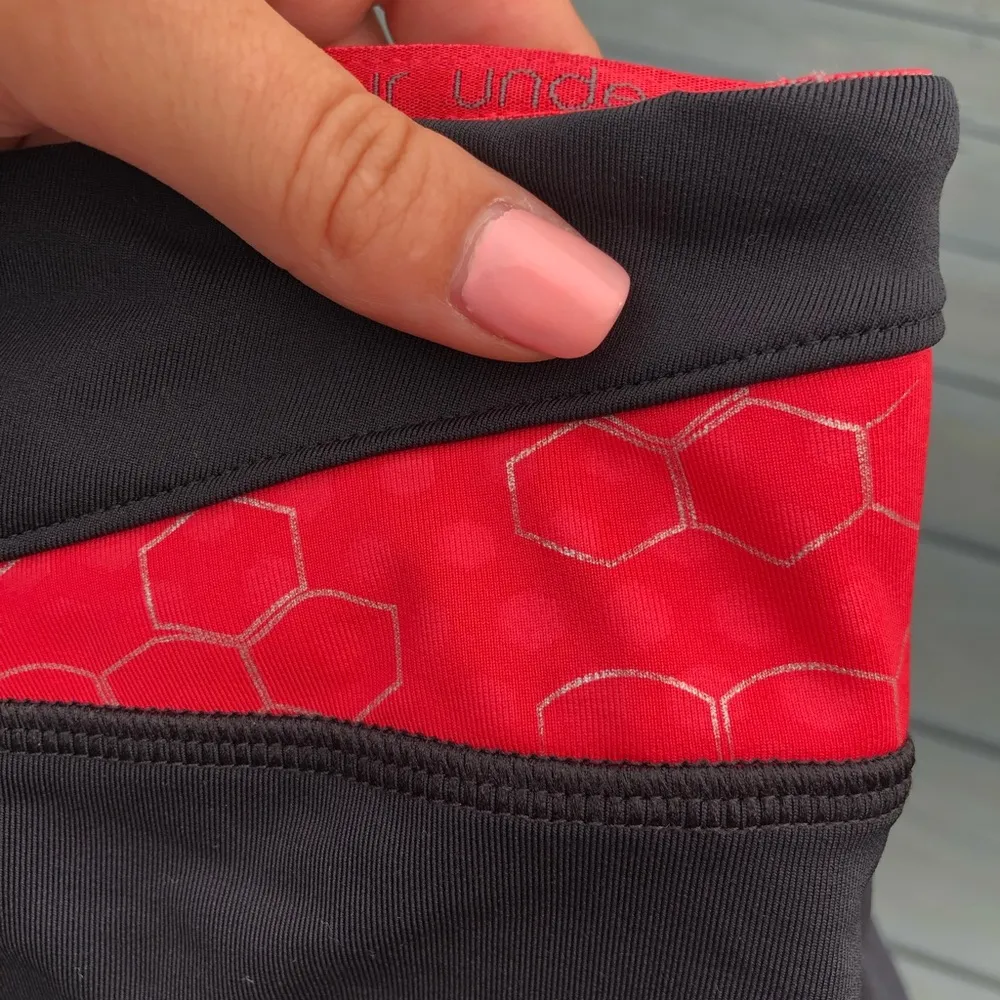 UNDER ARMOUR vibrant coral MEDIUM leggings… - Image 5