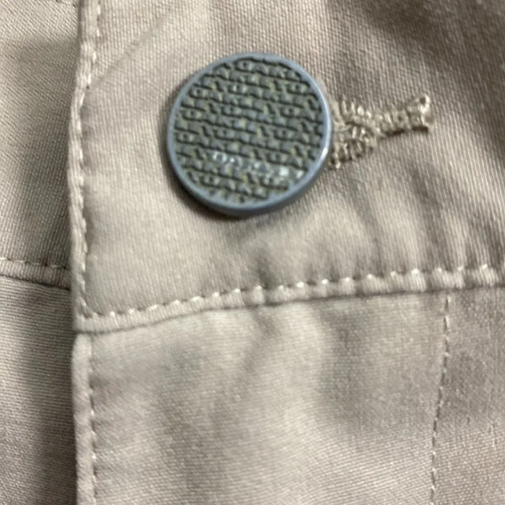 Oakley  Tan Nylon Shorts - Image 5