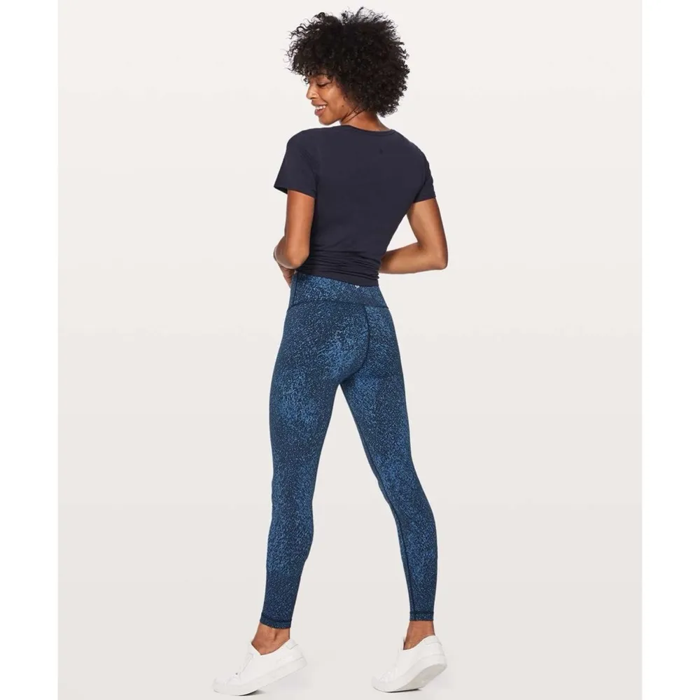 Lululemon Wunder Under Hi-Rise 28" Leggings - Image 2