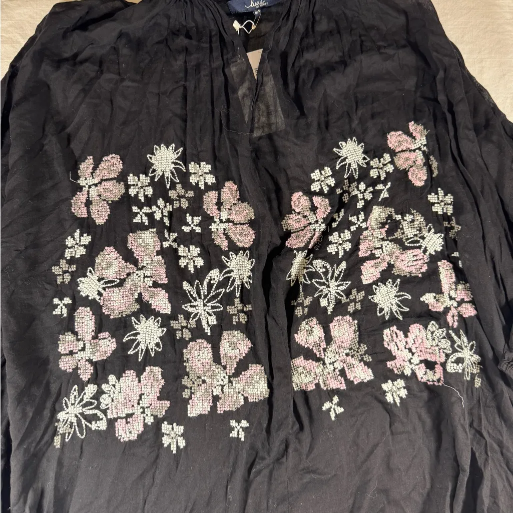 Luxe Black Tunic with Pink Floral Embroidery - Image 2