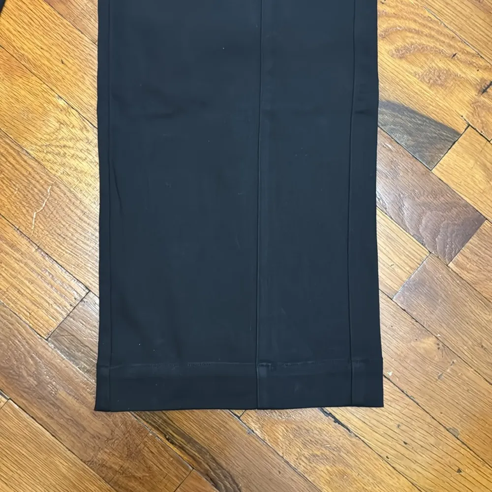 Alo flare black pants - Image 4