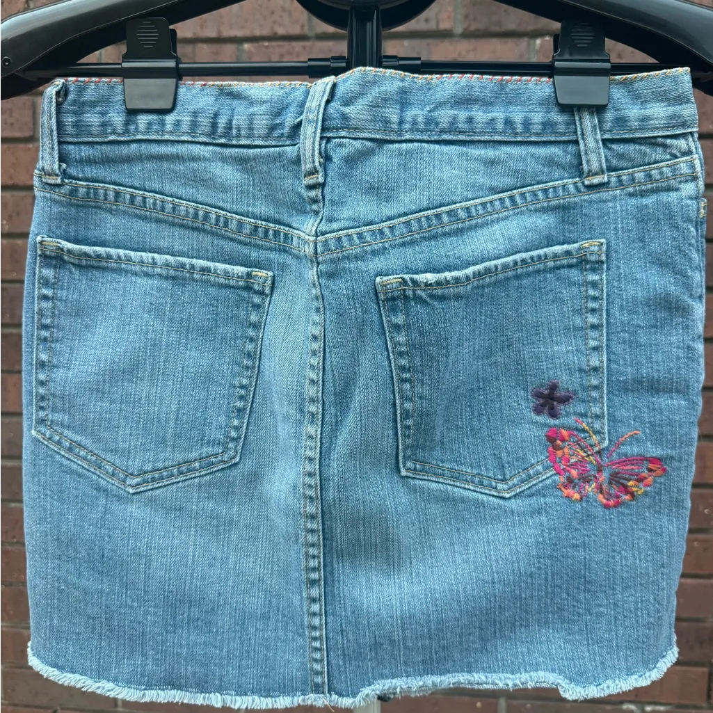 GAP Y2K Vintage Blue Jean Denim Mini Skirt Embroidered Butterflies Flower Size 4 - Image 4