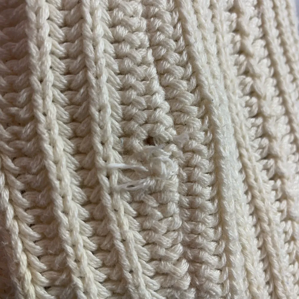 MODA INT’L cream oversized turtleneck/cowneck sweater. Xl - Image 7