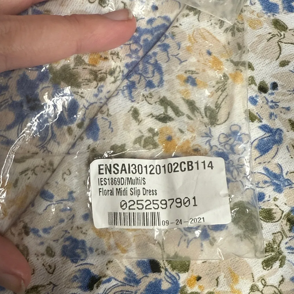 En Saison Floral Midi Slip Dress - Image 13