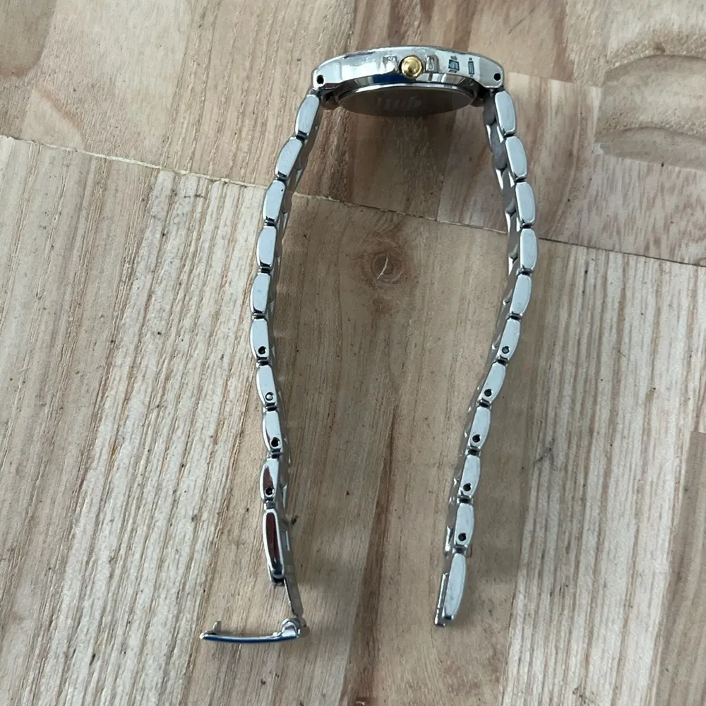 Seiko Vintage Ladies Watch Blue Dial Two-Tone Bracelet
Gold-Tone Markers Hands - Image 8