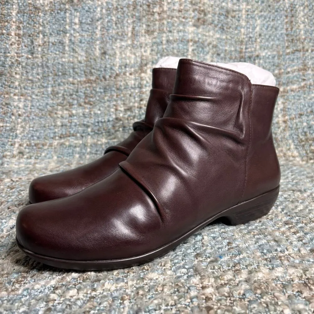 Walking Cradles Esme Nappa Leather Boots in Brown Size 9.5 - Image 2